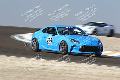 media/Nov-09-2025-Speed Ventures (Sun) [[388b781dcd]]/Red/Session 3 (Turn 2)/